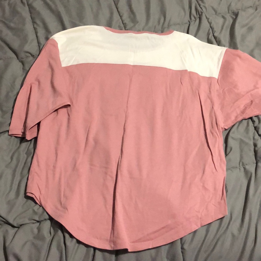 Pink shirt - Picture 4 of 5